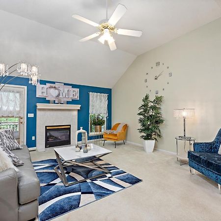 Beautiful Townhome, 11 Minutes To Downtown, Kcmo. Kansas City Extérieur photo