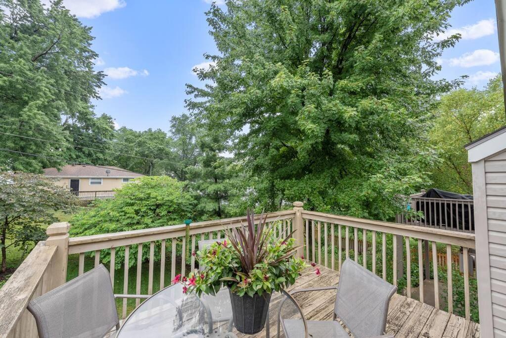 Beautiful Townhome, 11 Minutes To Downtown, Kcmo. Kansas City Extérieur photo