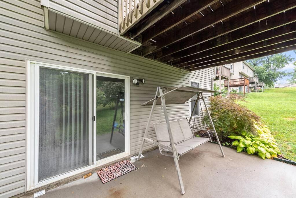 Beautiful Townhome, 11 Minutes To Downtown, Kcmo. Kansas City Extérieur photo